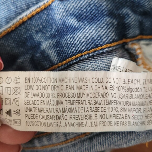 Forever 21 Rolled Hem Denim Jean Shorts Sz 26 Button Fly 2" Inseam 10" Mid Rise - Picture 7 of 7